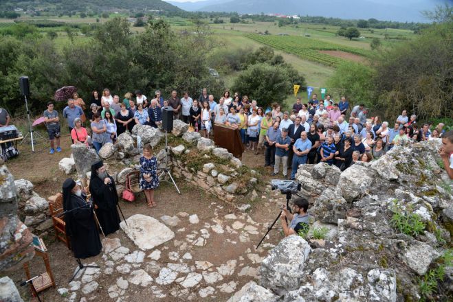 I&sigma;&tau;&omicron;&rho;&iota;&kappa;έ&sigmaf; &kappa;&alpha;&iota; &sigma;&upsilon;&gamma;&kappa;&iota;&nu;&eta;&tau;&iota;&kappa;έ&sigmaf; &sigma;&tau;&iota;&gamma;&mu;έ&sigmaf; &sigma;&tau;&eta;&nu; &laquo;&Kappa;ό&kappa;&kappa;&iota;&nu;&eta; &Epsilon;&kappa;&kappa;&lambda;&eta;&sigma;&iota;ά&raquo; &sigma;&tau;&omicron;&upsilon; &Lambda;&omicron;&upsilon;&kappa;ά (&epsilon;&iota;&kappa;ό&nu;&epsilon;&sigmaf;)