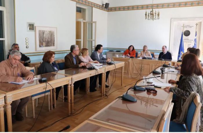 &Sigma;&upsilon;&nu;&epsilon;&delta;&rho;ί&alpha;&sigma;&epsilon; &eta; &Epsilon;&pi;&iota;&tau;&rho;&omicron;&pi;ή &gamma;&iota;&alpha; &tau;&omicron;&nu; &epsilon;&omicron;&rho;&tau;&alpha;&sigma;&mu;ό &tau;&omega;&nu; 200 &chi;&rho;ό&nu;&omega;&nu; &alpha;&pi;ό &tau;&eta;&nu; &Epsilon;&pi;&alpha;&nu;ά&sigma;&tau;&alpha;&sigma;&eta; &tau;&omicron;&upsilon; 1821