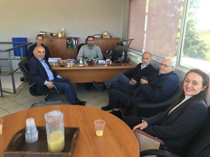 &Phi;&upsilon;&sigma;&iota;&kappa;ό &alpha;έ&rho;&iota;&omicron; &gamma;&iota;&alpha; &epsilon;&pi;&iota;&chi;&epsilon;&iota;&rho;ή&sigma;&epsilon;&iota;&sigmaf; &tau;&eta;&sigmaf; &Beta;&Iota;.&Pi;&Epsilon;. &Tau;&rho;ί&pi;&omicron;&lambda;&eta;&sigmaf; &zeta;&eta;&tau;ά &omicron; &Mu;&pi;&omicron;&upsilon;&nu;&tau;&rho;&omicron;ύ&kappa;&alpha;&sigmaf; (&epsilon;&iota;&kappa;ό&nu;&epsilon;&sigmaf;)