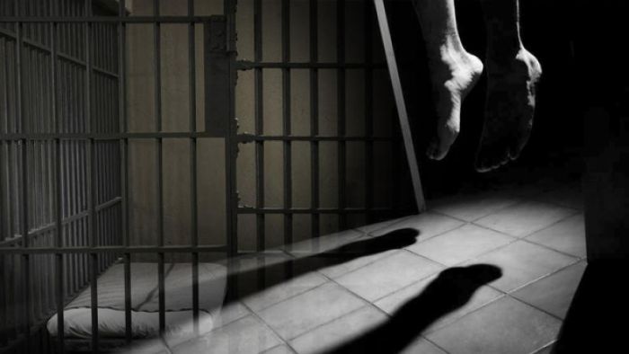 Αυτοκτόνησε στα κρατητήρια της Καλαμάτας ο Αλβανός που βίαζε την κόρη του...