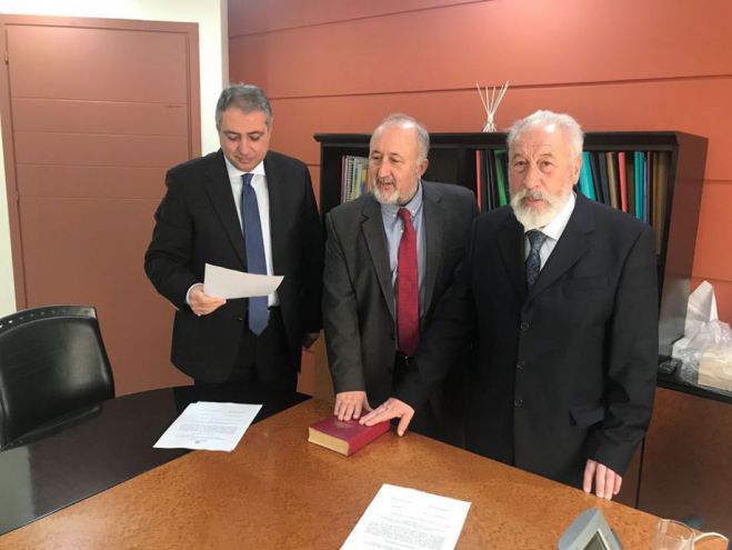 &Pi;&alpha;&pi;&alpha;&sigma;&tau;&alpha;&mu;&alpha;&tau;ά&kappa;&eta;&sigmaf; &gamma;&iota;&alpha; &Tau;&zeta;&alpha;&nu;ή: "&Tau;&omicron; &Upsilon;&pi;&omicron;&upsilon;&rho;&gamma;&epsilon;ί&omicron; &Upsilon;&gamma;&epsilon;ί&alpha;&sigmaf; &alpha;&nu;&alpha;&gamma;&nu;ώ&rho;&iota;&sigma;&epsilon; &tau;&iota;&sigmaf; &pi;&rho;&omicron;&sigma;&pi;ά&theta;&epsilon;&iota;έ&sigmaf; &tau;&omicron;&upsilon; &gamma;&iota;&alpha; &tau;&eta;&nu; &omicron;&mu;&alpha;&lambda;ή &lambda;&epsilon;&iota;&tau;&omicron;&upsilon;&rho;&gamma;ί&alpha; &tau;&omicron;&upsilon; &Nu;&omicron;&sigma;&omicron;&kappa;&omicron;&mu;&epsilon;ί&omicron;&upsilon;"