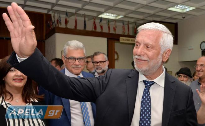 &Nu;&iota;&kappa;&omicron;&lambda;ά&kappa;&omicron;&upsilon;: "Ό&sigma;&omicron;&iota; &pi;&rho;&omicron;&sigma;&pi;&alpha;&theta;&omicron;ύ&nu; &nu;&alpha; &laquo;&epsilon;&xi;&alpha;&phi;&alpha;&nu;ί&sigma;&omicron;&upsilon;&nu;&raquo; &tau;&omicron;&nu; &Tau;&alpha;&tau;&omicron;ύ&lambda;&eta; &alpha;&pi;ό &upsilon;&pi;&omicron;&psi;ή&phi;&iota;&omicron;, &theta;&alpha; &upsilon;&pi;&omicron;&sigma;&tau;&omicron;ύ&nu; &tau;&iota;&sigmaf; &pi;&omicron;&lambda;&iota;&tau;&iota;&kappa;έ&sigmaf; &sigma;&upsilon;&nu;έ&pi;&epsilon;&iota;&epsilon;&sigmaf; &tau;&omicron;&upsilon; &mu;&omicron;&iota;&rho;&alpha;ί&omicron;&upsilon; &lambda;ά&theta;&omicron;&upsilon;&sigmaf; &tau;&omicron;&upsilon;&sigmaf;!"