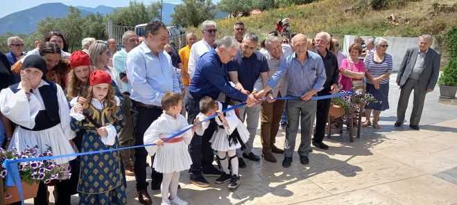 &Lambda;&alpha;&mu;&pi;&rho;ό&pi;&omicron;&upsilon;&lambda;&omicron;&sigmaf;: "&Sigma;&tau;ή&rho;&iota;&xi;&eta; &sigma;&tau;&alpha; &chi;&omega;&rho;&iota;ά &tau;&eta;&sigmaf; &pi;&epsilon;&rho;&iota;&phi;έ&rho;&epsilon;&iota;&alpha;&sigmaf;"