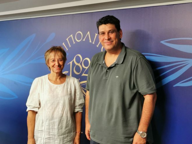 &Omicron; &Delta;ή&mu;&omicron;&sigmaf; &Tau;&rho;ί&pi;&omicron;&lambda;&eta;&sigmaf; &sigma;&tau;&eta;&rho;ί&zeta;&epsilon;&iota; &tau;&iota;&sigmaf; &epsilon;&kappa;&delta;&eta;&lambda;ώ&sigma;&epsilon;&iota;&sigmaf; &laquo;100 &chi;&rho;ό&nu;&iota;&alpha; &Mu;&nu;ή&mu;&eta;&sigmaf; &Mu;&iota;&kappa;&rho;ά&sigmaf; &Alpha;&sigma;ί&alpha;&sigmaf;&raquo; | &Kappa;&omicron;&iota;&nu;ή &sigma;&upsilon;&nu;έ&nu;&tau;&epsilon;&upsilon;&xi;&eta; &tau;ύ&pi;&omicron;&upsilon; &Kappa;&alpha;&rho;&omicron;ύ&nu;&tau;&zeta;&omicron;&upsilon; - &Tau;&sigma;&iota;&alpha;&mu;&omicron;ύ&lambda;&omicron;&upsilon; (vd)