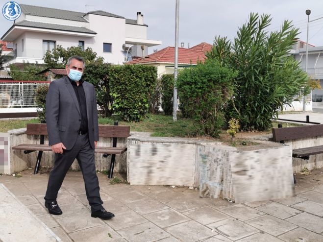 &Xi;&epsilon;&kappa;&iota;&nu;&omicron;ύ&nu; έ&rho;&gamma;&alpha; &sigma;&tau;&eta;&nu; &pi;&lambda;&alpha;&tau;&epsilon;ί&alpha; &Sigma;&upsilon;&nu;&omicron;&iota;&kappa;&iota;&sigma;&mu;&omicron;ύ &Kappa;&omicron;&lambda;&omicron;&kappa;&omicron;&tau;&rho;ώ&nu;&eta; | &Tau;&zeta;&iota;&omicron;ύ&mu;&eta;&sigmaf;: &laquo;&Kappa;ά&nu;&omicron;&upsilon;&mu;&epsilon; &tau;&omicron;&nu; &sigma;&upsilon;&nu;&omicron;&iota;&kappa;&iota;&sigma;&mu;ό ό&mu;&omicron;&rho;&phi;&omicron; &pi;&rho;&omicron;ά&sigma;&tau;&iota;&omicron; &xi;&alpha;&nu;ά&raquo; (vd)