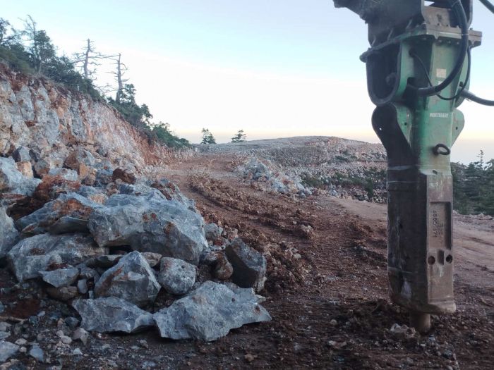 &Tau;&eta;&nu; &Delta;&epsilon;&upsilon;&tau;έ&rho;&alpha; &epsilon;&kappa;&delta;&iota;&kappa;ά&zeta;&omicron;&nu;&tau;&alpha;&iota; &tau;&alpha; &alpha;&sigma;&phi;&alpha;&lambda;&iota;&sigma;&tau;&iota;&kappa;ά &mu;έ&tau;&rho;&alpha; &epsilon;&nu;ά&nu;&tau;&iota;&alpha; &sigma;&tau;&iota;&sigmaf; &alpha;&nu;&epsilon;&mu;&omicron;&gamma;&epsilon;&nu;&nu;ή&tau;&rho;&iota;&epsilon;&sigmaf; &sigma;&tau;&omicron; &beta;&omicron;&upsilon;&nu;ό &pi;ά&nu;&omega; &alpha;&pi;ό &tau;&omicron; &Kappa;&upsilon;&pi;&alpha;&rho;ί&sigma;&sigma;&iota; &Lambda;&alpha;&kappa;&omega;&nu;ί&alpha;&sigmaf;