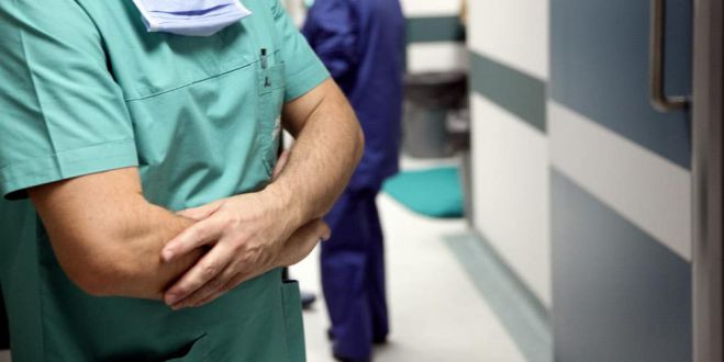 &Kappa;&omicron;&rho;&omega;&nu;&omicron;ϊό&sigmaf; | &Delta;ύ&omicron; &nu;έ&omicron;&iota; &theta;ά&nu;&alpha;&tau;&omicron;&iota; &sigma;&tau;&eta;&nu; &Epsilon;&lambda;&lambda;ά&delta;&alpha; - &Sigma;&tau;&omicron;&upsilon;&sigmaf; 98 &omicron; &alpha;&rho;&iota;&theta;&mu;ό&sigmaf; &tau;&omega;&nu; &theta;&upsilon;&mu;ά&tau;&omega;&nu;