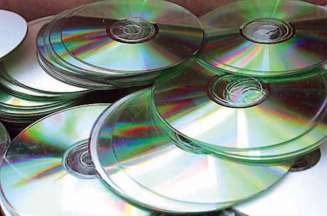 138 «μαϊμού» cd και dvd κατάσχεσε η αστυνομία στην Αρκαδία!