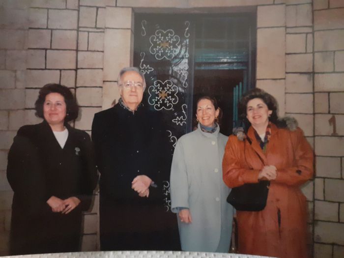 1995 | Όταν ο Χρήστος Σαρτζετάκης επισκέφθηκε την Ζάτουνα Γορτυνίας (εικόνες)