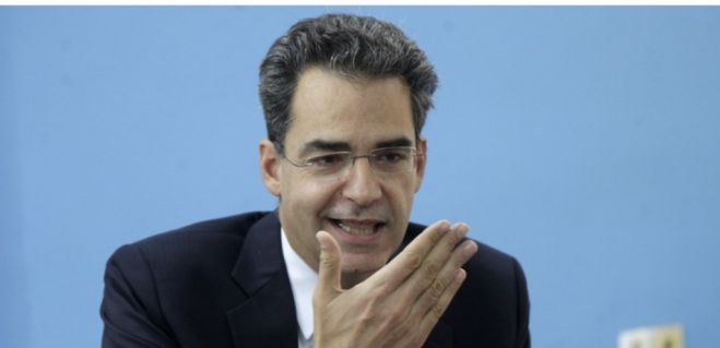 &Upsilon;&phi;&upsilon;&pi;&omicron;&upsilon;&rho;&gamma;ό&sigmaf; &Pi;&alpha;&iota;&delta;&epsilon;ί&alpha;&sigmaf; &gamma;&iota;&alpha; &sigma;&tau;έ&gamma;&alpha;&sigma;&eta; &epsilon;&kappa;&pi;&alpha;&iota;&delta;&epsilon;&upsilon;&tau;&iota;&kappa;ώ&nu;: &laquo;&Nu;&alpha; &tau;&omicron; &lambda;ύ&sigma;&omicron;&upsilon;&nu; &omicron;&iota; &delta;ή&mu;&omicron;&iota;. &Beta;&gamma;ά&zeta;&omicron;&upsilon;&nu; &alpha;&rho;&kappa;&epsilon;&tau;ά &chi;&rho;ή&mu;&alpha;&tau;&alpha;!&raquo; &ndash;&Tau;έ&lambda;&omicron;&sigmaf; &tau;&omicron; &laquo;&kappa;&rho;ά&tau;&omicron;&sigmaf;&hellip; &pi;&alpha;&tau;&epsilon;&rho;&omicron;ύ&lambda;&eta;&sigmaf;&raquo;
