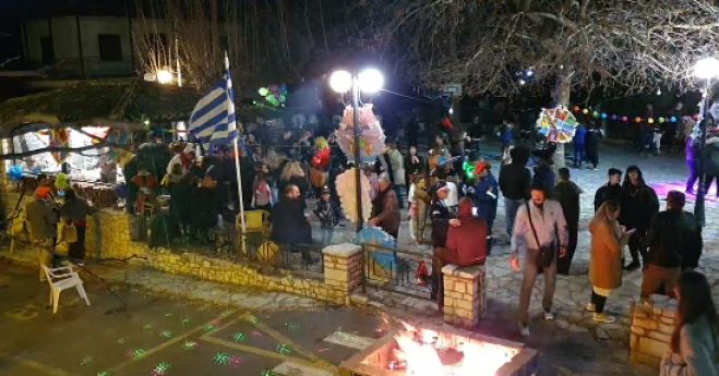 &Epsilon;&lambda;&alpha;&iota;&omicron;&chi;ώ&rho;&iota; | &Epsilon;&kappa;&delta;ή&lambda;&omega;&sigma;&eta; &sigma;&tau;&eta;&nu; &pi;&lambda;&alpha;&tau;&epsilon;ί&alpha; &mu;&epsilon; &phi;&omega;&tau;&iota;ά, &gamma;&alpha;ϊ&tau;&alpha;&nu;ά&kappa;&iota;, &phi;&alpha;&sigma;&omicron;&lambda;ά&delta;&alpha;, &tau;&sigma;&omicron;&upsilon;&kappa;&alpha;&lambda;ό&kappa;&alpha;&upsilon;&tau;&omicron;, &mu;&omicron;&upsilon;&sigma;&iota;&kappa;ή, &gamma;&lambda;έ&nu;&tau;&iota; &kappa;&alpha;&iota; &chi;&omicron;&rho;ό