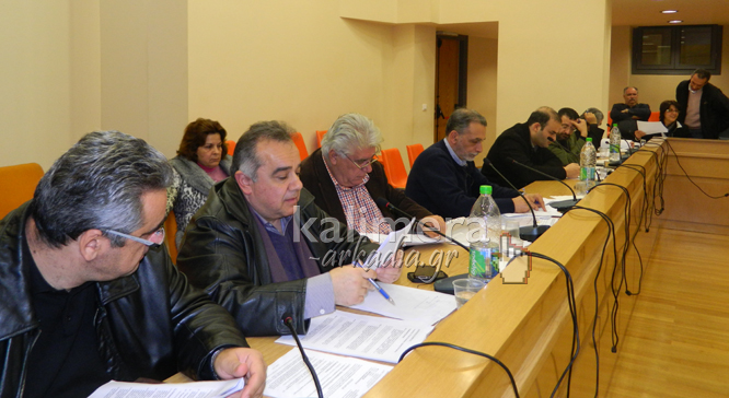 «Αρκετοί Δήμοι κινδυνεύουν να μπουν σε εποπτεία εξαιτίας του μεγάλου κόστους για τα σκουπίδια» λένε Δήμαρχοι της Πελοποννήσου