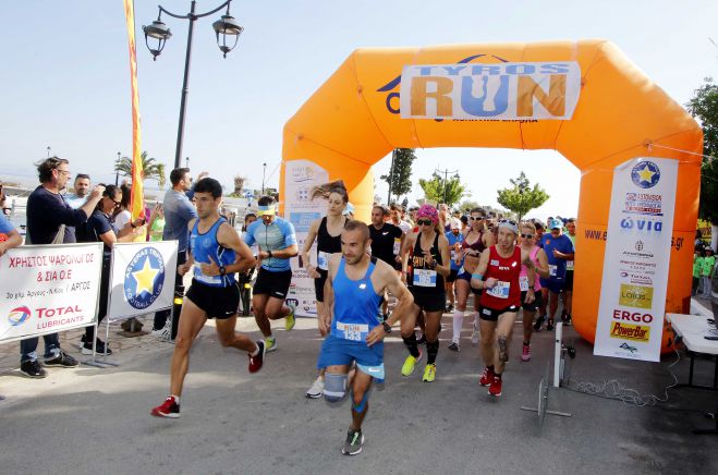 &Mu;&omicron;&nu;&alpha;&delta;&iota;&kappa;ή &epsilon;&mu;&pi;&epsilon;&iota;&rho;ί&alpha; &tau;&omicron; Tyros Run! (&epsilon;&iota;&kappa;ό&nu;&epsilon;&sigmaf;)