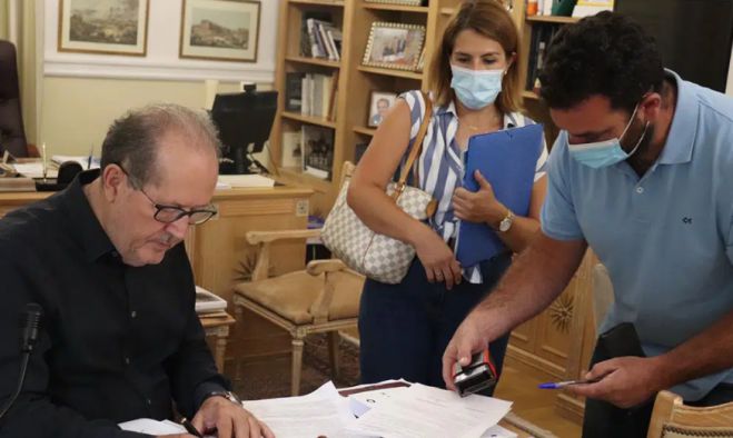 &Alpha;&upsilon;&tau;ά &epsilon;ί&nu;&alpha;&iota; &tau;&alpha; &delta;ύ&omicron; &nu;έ&alpha; έ&rho;&gamma;&alpha; &pi;&omicron;&upsilon; &upsilon;&pi;έ&gamma;&rho;&alpha;&psi;&epsilon; &omicron; &Nu;ί&kappa;&alpha;&sigmaf; &gamma;&iota;&alpha; &tau;&eta;&nu; &Alpha;&rho;&kappa;&alpha;&delta;ί&alpha;