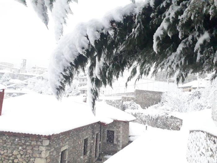 Πιο όμορφο από ποτέ το χιονισμένο Βαλτεσινικό! (εικόνες)