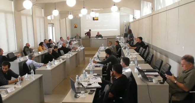 &Pi;&tau;&omega;&chi;ό&sigmaf;: "&Xi;&epsilon;&chi;ά&sigma;&tau;&epsilon; &tau;&eta; &delta;&omega;&rho;&epsilon;ά &gamma;&iota;&alpha; &tau;&omicron; &Pi;&alpha;&nu;&alpha;&rho;&kappa;&alpha;&delta;&iota;&kappa;ό &Nu;&omicron;&sigma;&omicron;&kappa;&omicron;&mu;&epsilon;ί&omicron;, &delta;&epsilon;&nu; &epsilon;&gamma;&kappa;&alpha;&tau;&alpha;&lambda;&epsilon;ί&pi;&epsilon;&tau;&alpha;&iota; &eta; &kappa;&alpha;&theta;' ύ&psi;&omicron;&sigmaf; &epsilon;&pi;έ&kappa;&tau;&alpha;&sigma;&eta; - &Pi;&rho;&omicron;&chi;&omega;&rho;ά&mu;&epsilon; &tau;&eta;&nu; &pi;&rho;&omicron;&mu;&epsilon;&lambda;έ&tau;&eta; &gamma;&iota;&alpha; &tau;&eta; &nu;έ&alpha; &pi;&tau;έ&rho;&upsilon;&gamma;&alpha;"