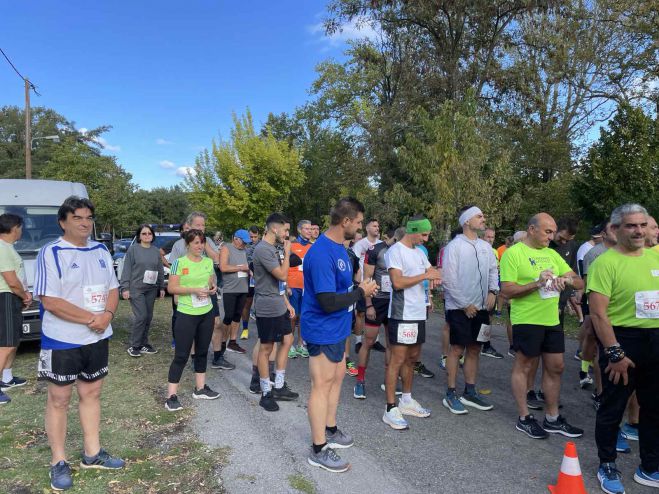 &Mu;&epsilon; &epsilon;&pi;&iota;&tau;&upsilon;&chi;ί&alpha; &delta;&iota;&epsilon;&xi;ή&chi;&theta;&eta; &omicron; 4&omicron;&sigmaf; &Mu;&alpha;&iota;&nu;ά&lambda;&iota;&omicron;&sigmaf; &delta;&rho;ό&mu;&omicron;&sigmaf;