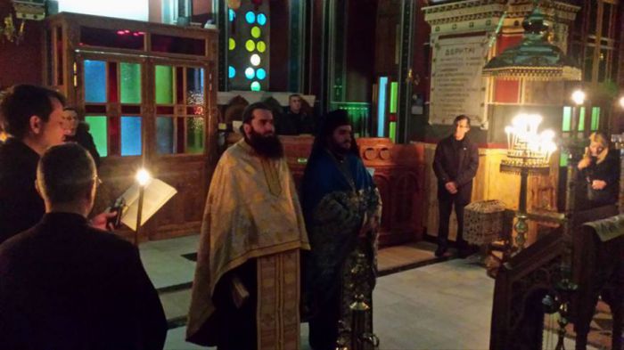 &Alpha;&gamma;&rho;&upsilon;&pi;&nu;ί&alpha; &tau;&eta;&nu; &Pi;&alpha;&rho;&alpha;&sigma;&kappa;&epsilon;&upsilon;ή &sigma;&tau;&omicron;&nu; &Mu;&eta;&tau;&rho;&omicron;&pi;&omicron;&lambda;&iota;&tau;&iota;&kappa;ό &Nu;&alpha;ό &tau;&eta;&sigmaf; &Tau;&rho;ί&pi;&omicron;&lambda;&eta;&sigmaf;