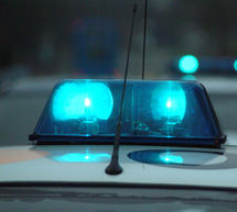 Τρία άτομα προκάλεσαν, με κυνηγετικό όπλο, φθορές σε δύο οχήματα και ένα κατάστημα στην Κόρινθο