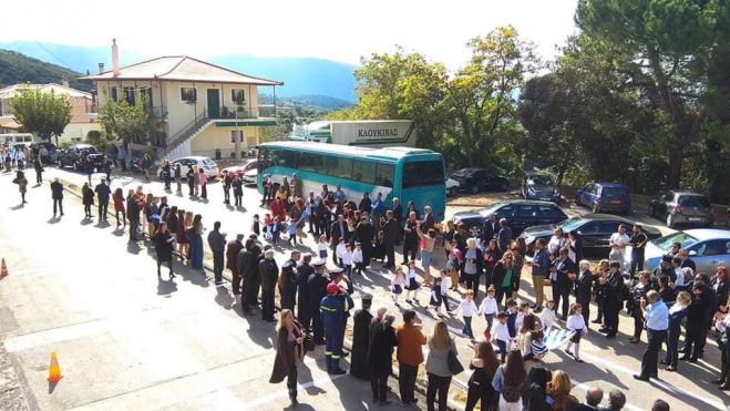Η παρέλαση για την &quot;28η Οκτωβρίου&quot; στα Τρόπαια Γορτυνίας (εικόνες)