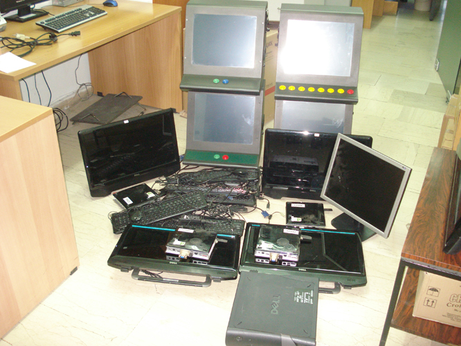 &Tau;έ&sigma;&sigma;&epsilon;&rho;&iota;&sigmaf; &sigma;&upsilon;&lambda;&lambda;ή&psi;&epsilon;&iota;&sigmaf; &gamma;&iota;&alpha; &laquo;&phi;&rho;&omicron;&upsilon;&tau;ά&kappa;&iota;&alpha;&raquo; &sigma;&tau;&eta;&nu; &Pi;&epsilon;&lambda;&omicron;&pi;ό&nu;&nu;&eta;&sigma;&omicron;