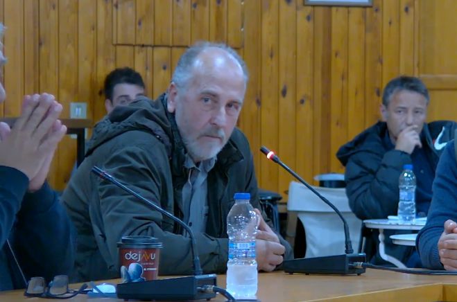 Διαφωνίες για την πρόταση κατάργηση του Νηπιαγωγείου και Δημοτικού Σχολείου Καστρίου και του δημοτικού σχολείου Αγίου Πέτρου