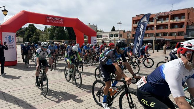 &Sigma;&chi;&epsilon;&delta;ό&nu; 200 &alpha;&theta;&lambda;&eta;&tau;έ&sigmaf; &alpha;&pi;ό &tau;&eta;&nu; &Epsilon;&lambda;&lambda;ά&delta;&alpha; &kappa;&alpha;&iota; &tau;&omicron; &epsilon;&xi;&omega;&tau;&epsilon;&rho;&iota;&kappa;ό &sigma;&tau;&omicron;&nu; 10&omicron; &Pi;&omicron;&delta;&eta;&lambda;&alpha;&tau;&iota;&kappa;ό &Gamma;ύ&rho;&omicron; &Tau;&rho;ί&pi;&omicron;&lambda;&eta;&sigmaf; (&epsilon;&iota;&kappa;ό&nu;&epsilon;&sigmaf; - &beta;ί&nu;&tau;&epsilon;&omicron;)