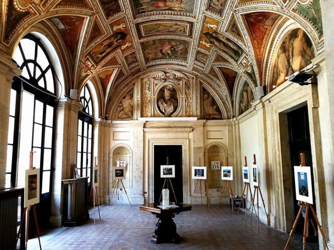 &Eta; &kappa;&alpha;&rho;&delta;&iota;ά &tau;&eta;&sigmaf; &Alpha;&rho;&kappa;&alpha;&delta;ί&alpha;&sigmaf; &chi;&tau;ύ&pi;&eta;&sigma;&epsilon; &sigma;&tau;&eta;&nu; &kappa;&alpha;&rho;&delta;&iota;ά &tau;&eta;&sigmaf; &Rho;ώ&mu;&eta;&sigmaf;! (vd)