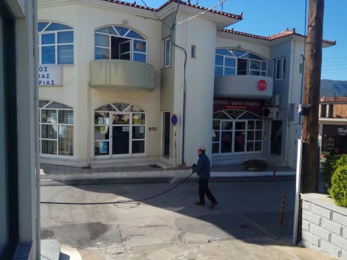 &Epsilon;&kappa;&tau;&epsilon;&tau;&alpha;&mu;έ&nu;&eta; &pi;&rho;&omicron;&lambda;&eta;&pi;&tau;&iota;&kappa;ή &alpha;&pi;&omicron;&lambda;ύ&mu;&nu;&alpha;&sigma;&eta; &sigma;&tau;&eta; &Beta;ό&rho;&epsilon;&iota;&alpha; &Kappa;&upsilon;&nu;&omicron;&upsilon;&rho;ί&alpha; (&epsilon;&iota;&kappa;ό&nu;&epsilon;&sigmaf;)