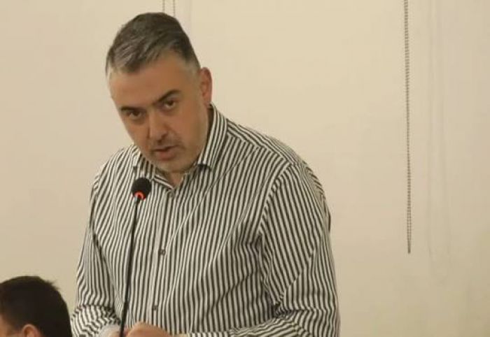 &Nu;&iota;&kappa;&omicron;&lambda;ά&omicron;&upsilon; | &Zeta;&eta;&tau;ά &alpha;&pi;&alpha;&nu;&tau;ή&sigma;&epsilon;&iota;&sigmaf; &gamma;&iota;&alpha; &tau;&alpha; έ&rho;&gamma;&alpha; &sigma;&tau;&omicron;&nu; Ά&gamma;&iota;&omicron; &Pi;έ&tau;&rho;&omicron; &kappa;&alpha;&iota; &gamma;&iota;&alpha; "&pi;&alpha;&gamma;&omega;&mu;έ&nu;&eta;" ά&delta;&epsilon;&iota;&alpha; &epsilon;&pi;&alpha;&gamma;&gamma;&epsilon;&lambda;&mu;&alpha;&tau;ί&alpha; &alpha;&pi;ό &tau;&iota;&sigmaf; &upsilon;&pi;&eta;&rho;&epsilon;&sigma;ί&epsilon;&sigmaf; &tau;&eta;&sigmaf; &Pi;&epsilon;&rho;&iota;&phi;έ&rho;&epsilon;&iota;&alpha;&sigmaf;