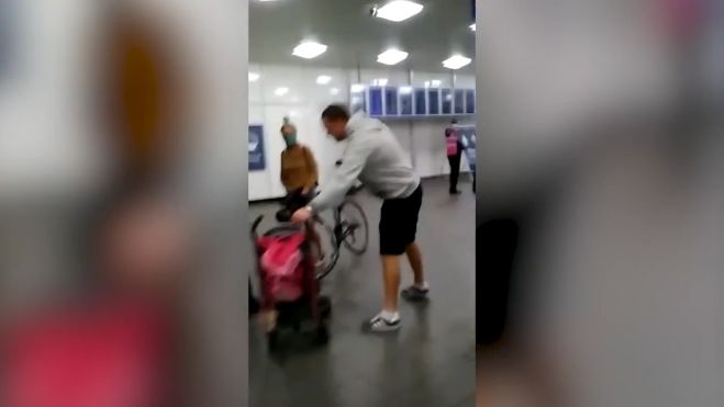 &Xi;ύ&lambda;&omicron; &sigma;&tau;&omicron; &Mu;&epsilon;&tau;&rho;ό &gamma;&iota;&alpha; &tau;&iota;&sigmaf; &mu;ά&sigma;&kappa;&epsilon;&sigmaf;! (vd)