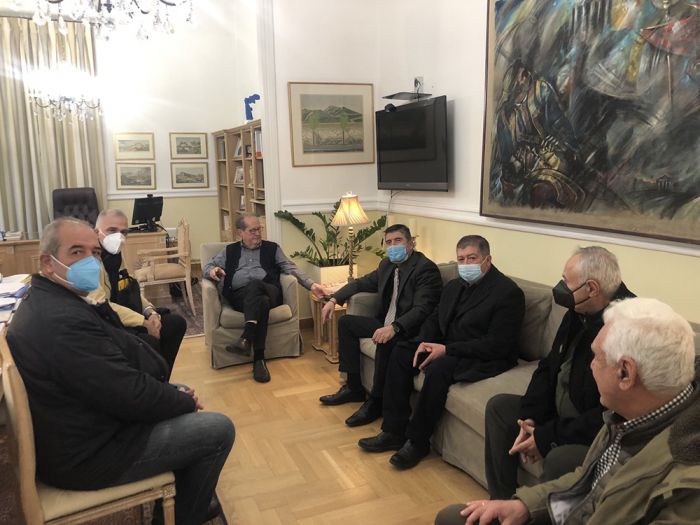 &Mu;&epsilon; &alpha;&pi;ό&sigma;&tau;&rho;&alpha;&tau;&omicron;&upsilon;&sigmaf; &sigma;&omega;&mu;ά&tau;&omega;&nu; &alpha;&sigma;&phi;&alpha;&lambda;&epsilon;ί&alpha;&sigmaf; &sigma;&upsilon;&nu;&alpha;&nu;&tau;ή&theta;&eta;&kappa;&epsilon; &omicron; &Nu;ί&kappa;&alpha;&sigmaf; &sigma;&tau;&eta;&nu; &Tau;&rho;ί&pi;&omicron;&lambda;&eta;
