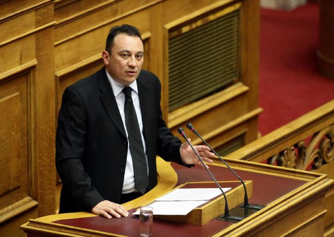 Βλάσης: «Η κυβέρνηση ΣΥΡΙΖΑ-ΑΝΕΛ «ξεπούλησε» τις τράπεζες»