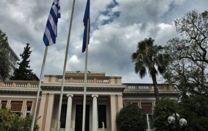 Ραγδαίες εξελίξεις: Ακυρώνει το δημοψήφισμα η Κυβέρνηση;