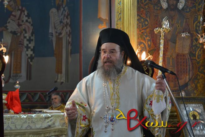 Ο Μητροπολίτης Ιερισσού τα «έψαλε» στους πολιτικούς (vd)