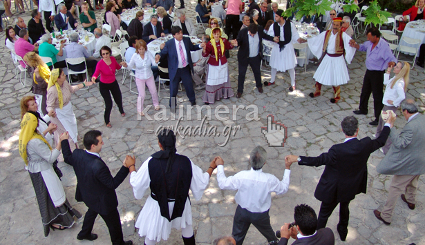 &Eta; &nu;ί&kappa;&eta; &tau;&omega;&nu; &Epsilon;&lambda;&lambda;ή&nu;&omega;&nu; &pi;&omicron;&upsilon; &omicron;&delta;ή&gamma;&eta;&sigma;&epsilon; &sigma;&tau;&eta;&nu; ά&lambda;&omega;&sigma;&eta; &tau;&eta;&sigmaf; &Tau;&rho;&iota;&pi;&omicron;&lambda;&iota;&tau;&sigma;ά&sigmaf; &gamma;&iota;&omicron;&rho;&tau;ά&sigma;&tau;&eta;&kappa;&epsilon; &sigma;&tau;&omicron; &Beta;&alpha;&lambda;&tau;έ&tau;&sigma;&iota; (vd)!