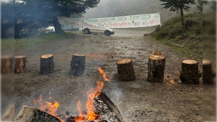 &Alpha;&pi;ά&tau;&eta;&tau;&alpha; &beta;&omicron;&upsilon;&nu;ά &gamma;&iota;&alpha; &tau;&omicron;&upsilon;&sigmaf; &pi;&omicron;&lambda;ί&tau;&epsilon;&sigmaf;, &epsilon;&lambda;&epsilon;ύ&theta;&epsilon;&rho;&alpha; &beta;&omicron;&upsilon;&nu;ά &gamma;&iota;&alpha; &tau;&iota;&sigmaf; &mu;&pi;&omicron;&upsilon;&lambda;&nu;&tau;ό&zeta;&epsilon;&sigmaf;
