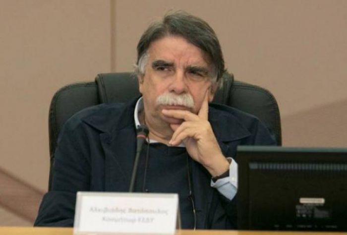 &Kappa;&alpha;&theta;&eta;&gamma;&eta;&tau;ή&sigmaf; &Mu;&iota;&kappa;&rho;&omicron;&beta;&iota;&omicron;&lambda;&omicron;&gamma;ί&alpha;&sigmaf; &gamma;&iota;&alpha; &kappa;&omicron;&rho;&omega;&nu;&omicron;ϊό: &laquo;&Eta; &rho;&epsilon;&mu;&nu;&tau;&epsilon;&sigma;&iota;&beta;ί&rho;&eta; &phi;&rho;&epsilon;&nu;ά&rho;&epsilon;&iota; &tau;&alpha; &sigma;&upsilon;&mu;&pi;&tau;ώ&mu;&alpha;&tau;&alpha;&raquo;