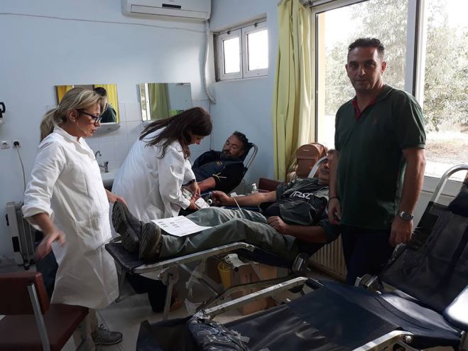 &Xi;&epsilon;&kappa;ί&nu;&eta;&sigma;&epsilon; &eta; &epsilon;&theta;&epsilon;&lambda;&omicron;&nu;&tau;&iota;&kappa;ή &alpha;&iota;&mu;&omicron;&delta;&omicron;&sigma;ί&alpha; &sigma;&tau;&eta; &Delta;&Epsilon;&Eta; &Mu;&epsilon;&gamma;&alpha;&lambda;ό&pi;&omicron;&lambda;&eta;&sigmaf; (&epsilon;&iota;&kappa;ό&nu;&epsilon;&sigmaf;)