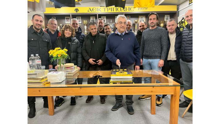 &Epsilon;&xi;&alpha;&iota;&rho;&epsilon;&tau;&iota;&kappa;ό &kappa;&lambda;ί&mu;&alpha; &sigma;&tau;&eta;&nu; &kappa;&omicron;&pi;ή &pi;ί&tau;&alpha;&sigmaf; &tau;&eta;&sigmaf; &Alpha;&Epsilon;&Kappa; &Tau;&rho;ί&pi;&omicron;&lambda;&eta;&sigmaf;! (&epsilon;&iota;&kappa;ό&nu;&epsilon;&sigmaf;)