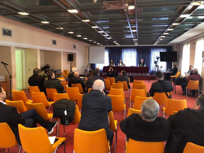 &Tau;&omicron; &Delta;&eta;&mu;&omicron;&tau;&iota;&kappa;ό &Sigma;&upsilon;&mu;&beta;&omicron;ύ&lambda;&iota;&omicron; &Tau;&rho;ί&pi;&omicron;&lambda;&eta;&sigmaf; &zeta;ή&tau;&eta;&sigma;&epsilon; &omicron;&mu;ό&phi;&omega;&nu;&alpha; &tau;&eta;&nu; &alpha;&pi;ό&sigma;&upsilon;&rho;&sigma;&eta; &tau;&omicron;&upsilon; &nu;&omicron;&mu;&omicron;&sigma;&chi;&epsilon;&delta;ί&omicron;&upsilon; &gamma;&iota;&alpha; &tau;&omicron; &nu;&epsilon;&rho;ό