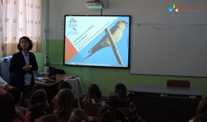 &Gamma;&iota;&alpha; 5&eta; &chi;&rho;&omicron;&nu;&iota;ά &theta;&alpha; &gamma;&iota;&omicron;&rho;&tau;&alpha;&sigma;&tau;&omicron;ύ&nu; &tau;&alpha; &laquo;&Chi;&epsilon;&lambda;&iota;&delta;&omicron;&nu;ί&sigma;&mu;&alpha;&tau;&alpha;&raquo;