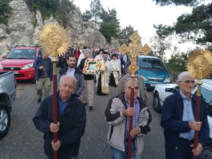 &Eta; &gamma;&iota;&omicron;&rho;&tau;ή &tau;&eta;&sigmaf; &Alpha;&nu;ά&lambda;&eta;&psi;&eta;&sigmaf; &sigma;&tau;&omicron;&nu; "&Beta;&rho;ά&chi;&omicron; &tau;&eta;&sigmaf; &Pi;&eta;&gamma;ή&sigmaf;" (&epsilon;&iota;&kappa;ό&nu;&epsilon;&sigmaf;)