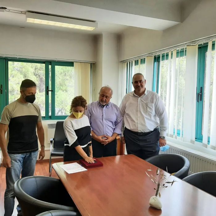 &Omicron;&rho;&kappa;ί&sigma;&tau;&eta;&kappa;&epsilon; &mu;ό&nu;&iota;&mu;&eta; &upsilon;&pi;ά&lambda;&lambda;&eta;&lambda;&omicron;&sigmaf; &Alpha;&kappa;&tau;&iota;&nu;&omicron;&lambda;&omicron;&gamma;ί&alpha;&sigmaf; - &Rho;&alpha;&delta;&iota;&omicron;&lambda;&omicron;&gamma;ί&alpha;&sigmaf; &sigma;&tau;&omicron; &Pi;&alpha;&nu;&alpha;&rho;&kappa;&alpha;&delta;&iota;&kappa;ό &Nu;&omicron;&sigma;&omicron;&kappa;&omicron;&mu;&epsilon;ί&omicron;