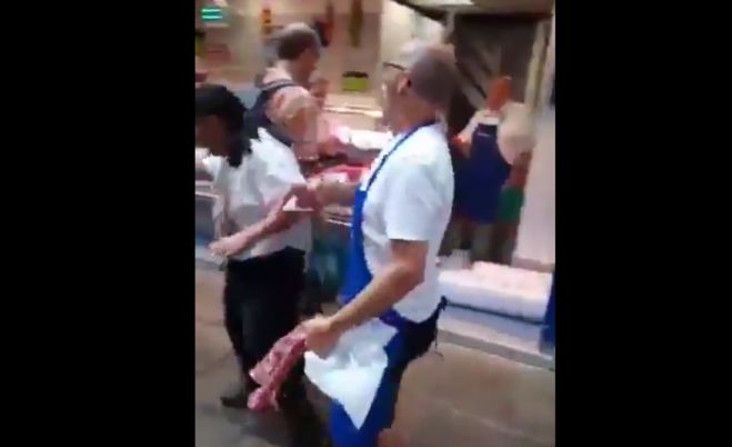 &Chi;&alpha;&sigma;ά&pi;&eta;&sigmaf; &epsilon;&pi;&iota;&tau;ί&theta;&epsilon;&tau;&alpha;&iota; &mu;&epsilon;... &omega;&mu;έ&sigmaf; &mu;&pi;&rho;&iota;&zeta;ό&lambda;&epsilon;&sigmaf; &sigma;&epsilon; vegan &delta;&iota;&alpha;&delta;&eta;&lambda;&omega;&tau;έ&sigmaf; (vd)