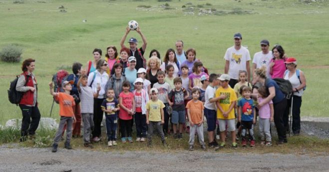 &Lambda;&iota;&lambda;&iota;&pi;&omicron;ύ&tau;&epsilon;&iota;&omicron;&iota; &omicron;&rho;&epsilon;&iota;&beta;ά&tau;&epsilon;&sigmaf; ... &epsilon;&xi;ό&rho;&mu;&eta;&sigma;&alpha;&nu; &sigma;&tau;&omicron; &Mu;&alpha;ί&nu;&alpha;&lambda;&omicron; (&epsilon;&iota;&kappa;ό&nu;&epsilon;&sigmaf;)
