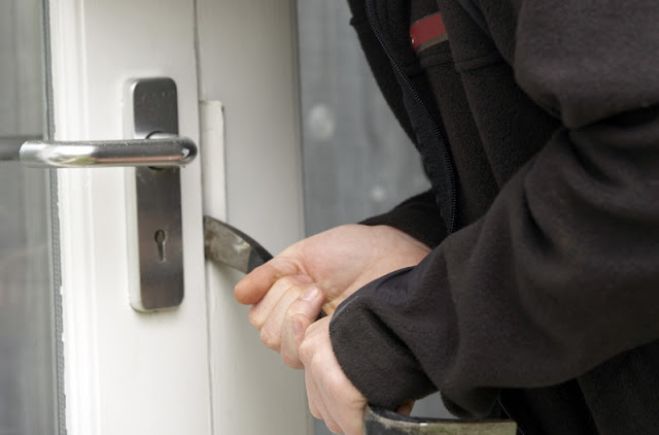 &Delta;&iota;&alpha;&rho;&rho;ή&kappa;&tau;&epsilon;&sigmaf; ά&nu;&omicron;&iota;&xi;&alpha;&nu; &sigma;&pi;ί&tau;&iota;&alpha; &alpha;&nu;ή&mu;&epsilon;&rho;&alpha; &tau;&alpha; &Chi;&rho;&iota;&sigma;&tau;&omicron;ύ&gamma;&epsilon;&nu;&nu;&alpha; &sigma;&tau;&omicron; &Pi;&eta;&gamma;ά&delta;&iota; &Kappa;&upsilon;&nu;&omicron;&upsilon;&rho;ί&alpha;&sigmaf;