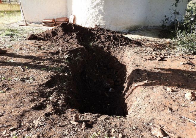 &Chi;&rho;&upsilon;&sigma;&omicron;&theta;ή&rho;&epsilon;&sigmaf; "&chi;&tau;ύ&pi;&eta;&sigma;&alpha;&nu;" &sigma;&tau;&eta; &Beta;&lambda;&alpha;&chi;έ&rho;&nu;&alpha;