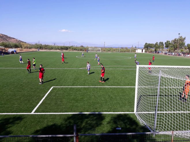 &Phi;&iota;&lambda;&iota;&kappa;ή &epsilon;&xi;ά&rho;&alpha; &tau;&omicron;&upsilon; &Lambda;&epsilon;&omega;&nu;&iota;&delta;ί&omicron;&upsilon; &alpha;&pi;έ&nu;&alpha;&nu;&tau;&iota; &sigma;&tau;&omicron;&nu; &Alpha;&pi;ό&lambda;&lambda;&omega;&nu;&alpha; &Tau;&upsilon;&rho;&omicron;ύ