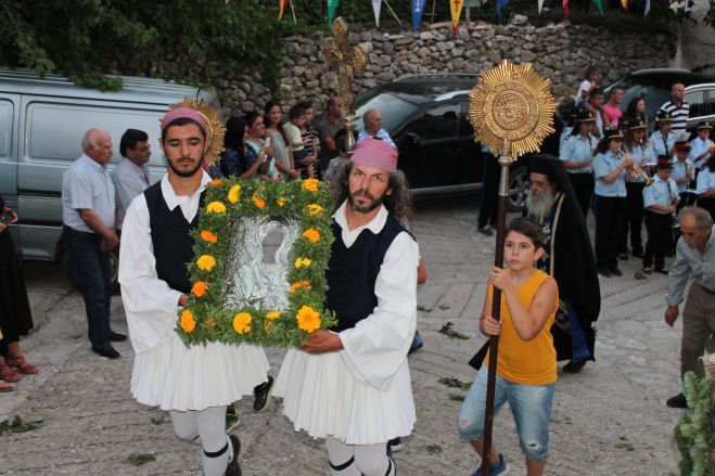 H &Upsilon;&pi;&omicron;&delta;&omicron;&chi;ή &tau;&eta;&sigmaf; I&epsilon;&rho;ά&sigmaf; E&iota;&kappa;ό&nu;&omicron;&sigmaf; &tau;&eta;&sigmaf; &Theta;&epsilon;&omicron;&tau;ό&kappa;&omicron;&upsilon; &alpha;&pi;ό &tau;&omicron; &Lambda;&epsilon;&omega;&nu;ί&delta;&iota;&omicron; &sigma;&tau;&omicron;&nu; &Pi;&rho;&alpha;&sigma;&tau;ό (vd)